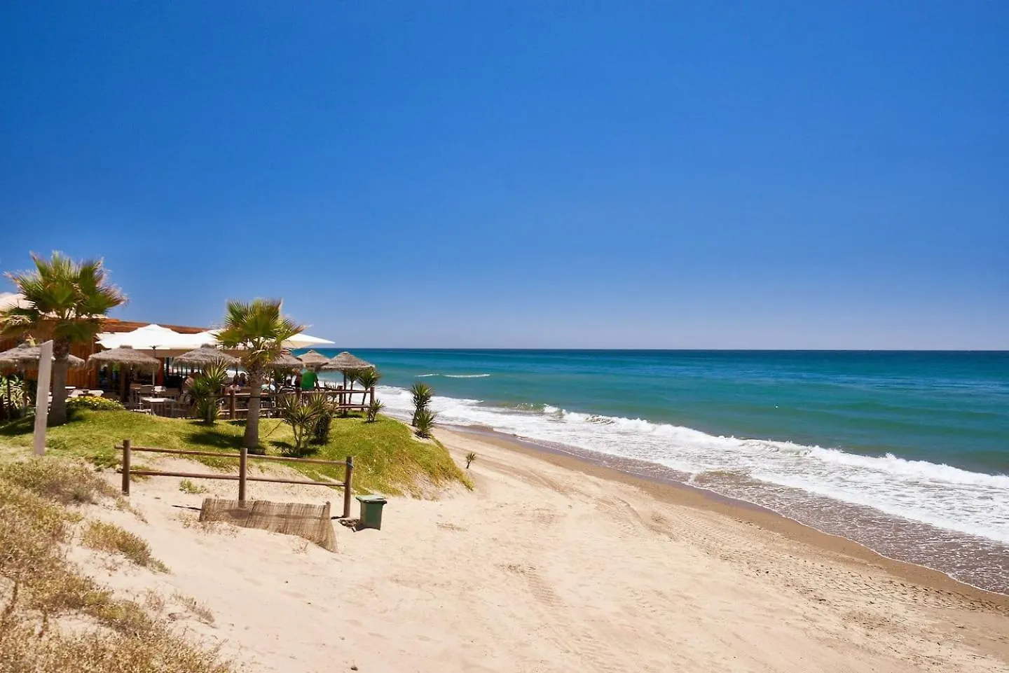 Apartment Oleholidays 201 Romana Playa Junto Al Mar Marbella Spain