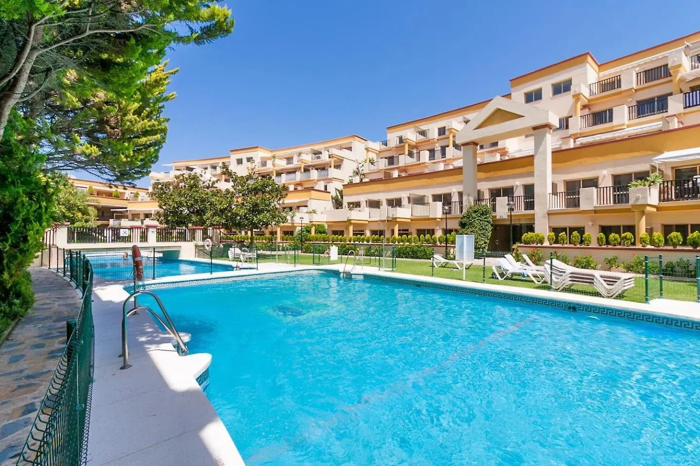 Oleholidays 201 Romana Playa Junto Al Mar Marbella