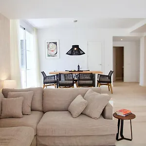 In Jardines De Golondrinas Apartment