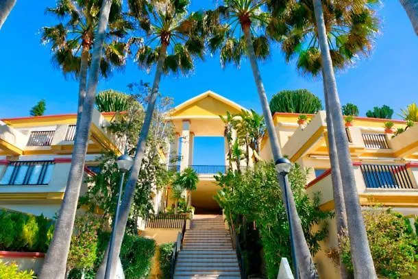 Apartment Oleholidays 201 Romana Playa Junto Al Mar Marbella Spain