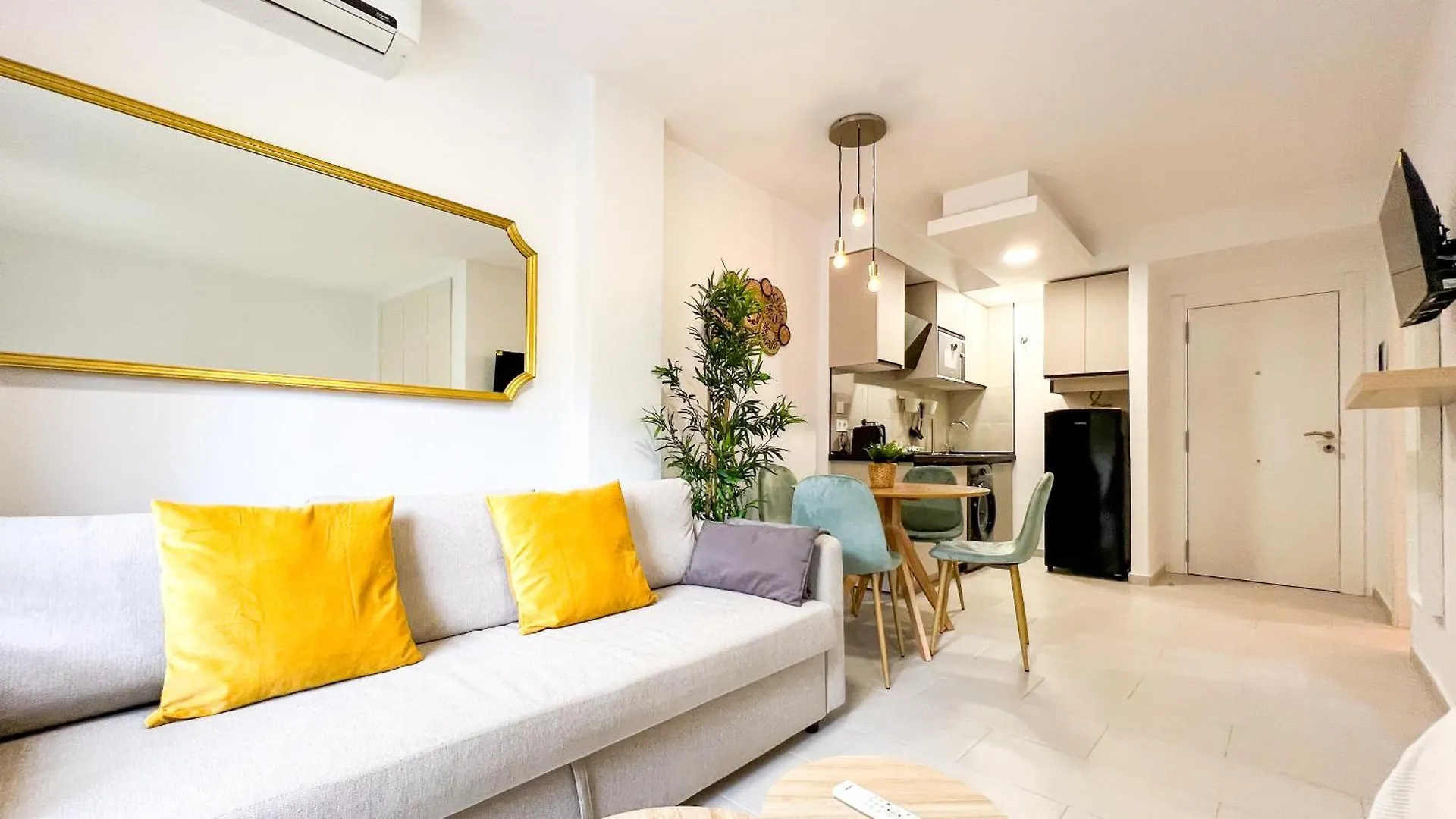 Apartment Oleholidays 201 Romana Playa Junto Al Mar Marbella